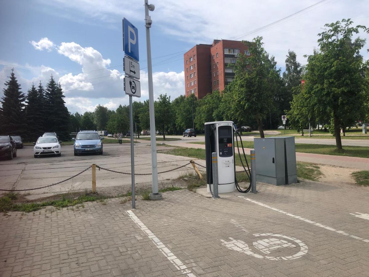 Skolas 1 Salaspils Exteriör bild